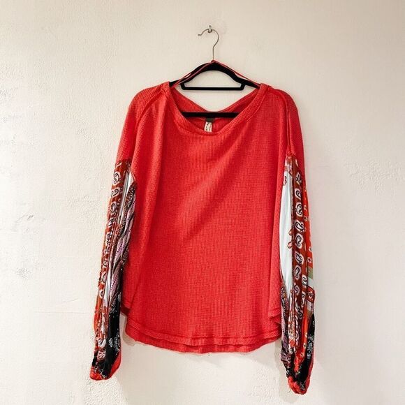 Free People Thermal Blouse in Red Blossom Large - Picture 2 of 7